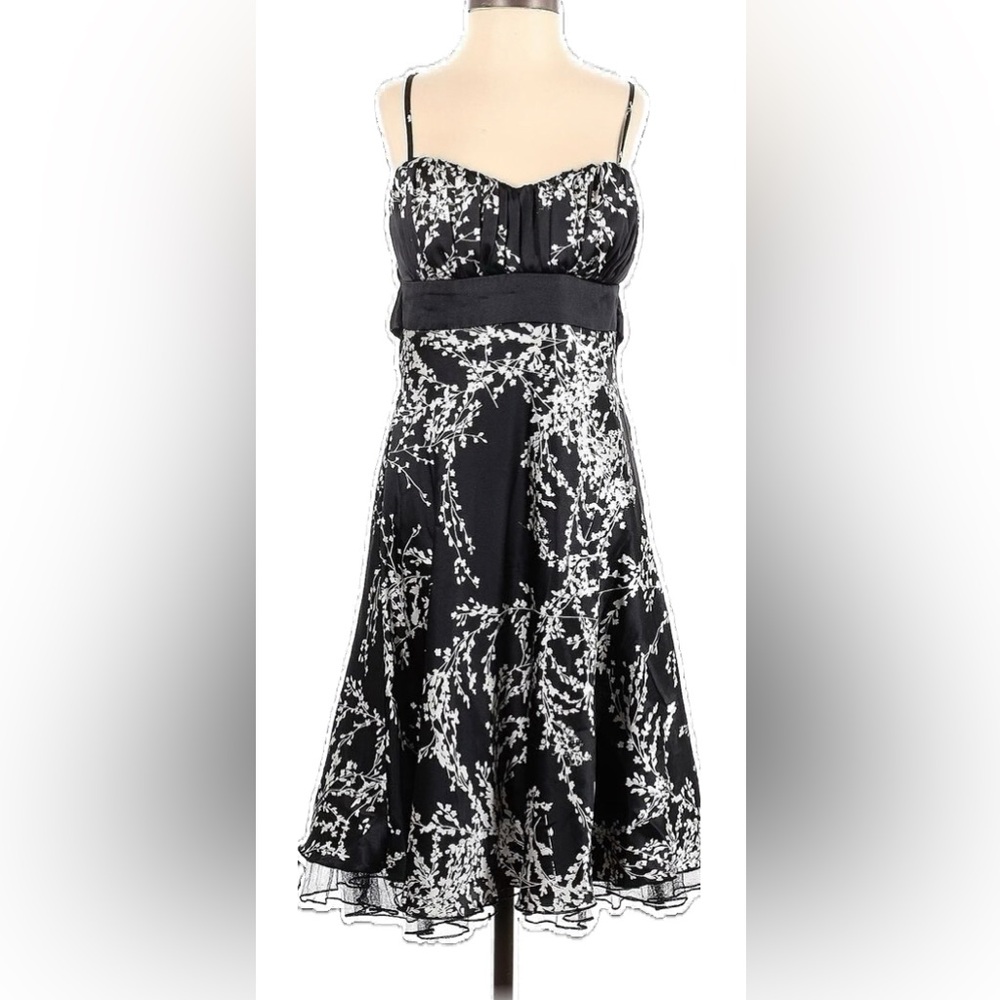 Speechless | Tulle Lined Black & White Floral Adjustable Straps Dress Size 9 - Picture 12 of 12